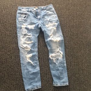 torn up boyfriend jeans